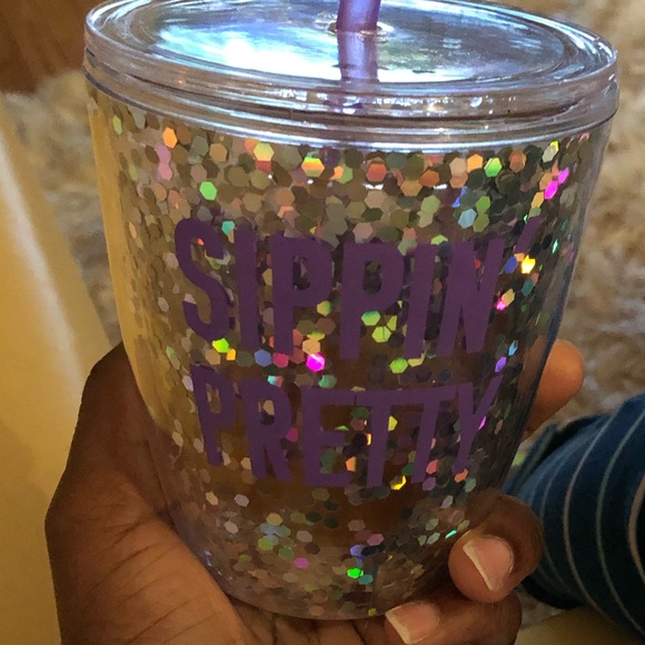 Meet your Posher, Shakea - Picture 1 of 1